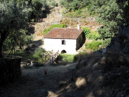 Imagen MOLINOS ANTIGUOS EN LA GARGANTA NAVAL